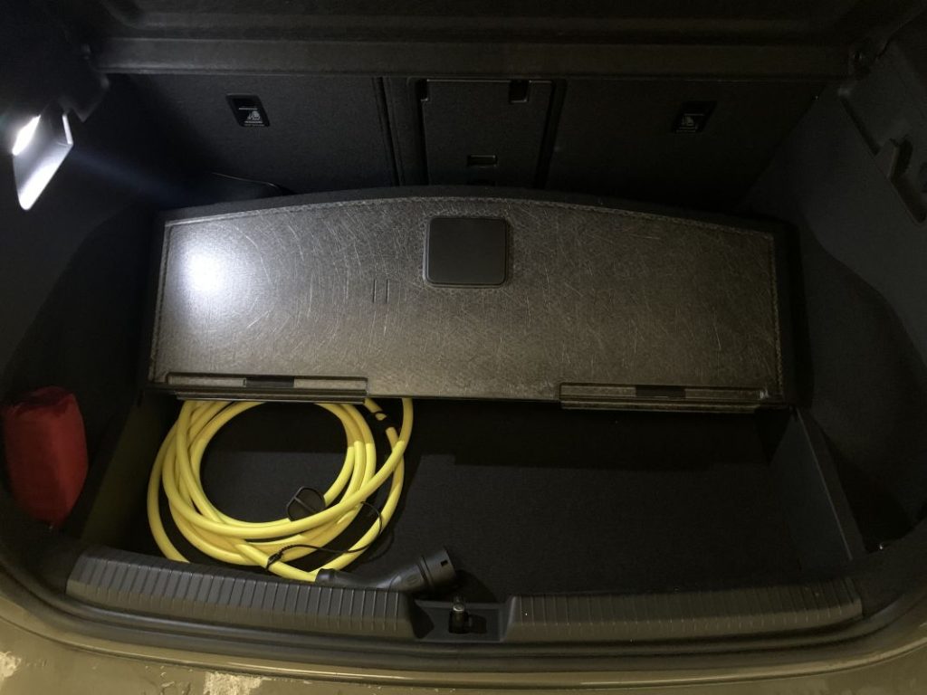 Volkswagen ID.3 PRO: Probamos un interesante eléctrico que se actualiza lo justo 21 Motor16 2023 Volkswagen ID 13 Motor16