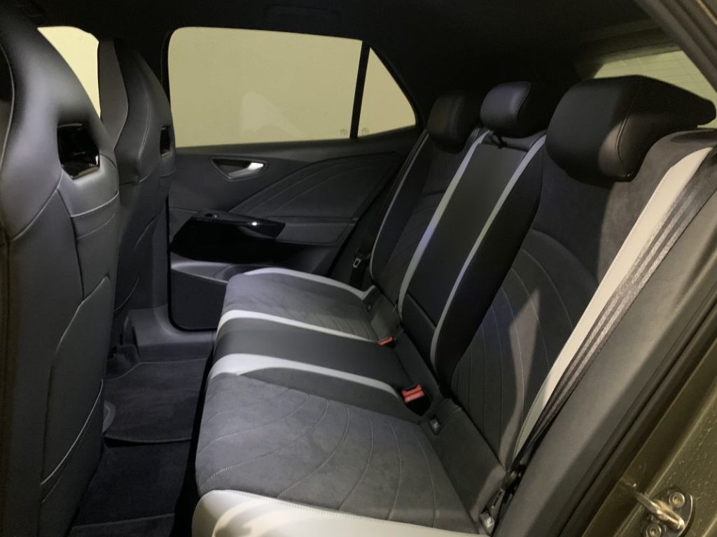 Volkswagen ID.3 PRO: Probamos un interesante eléctrico que se actualiza lo justo 5 Motor16 2023 Volkswagen ID 16 Motor16