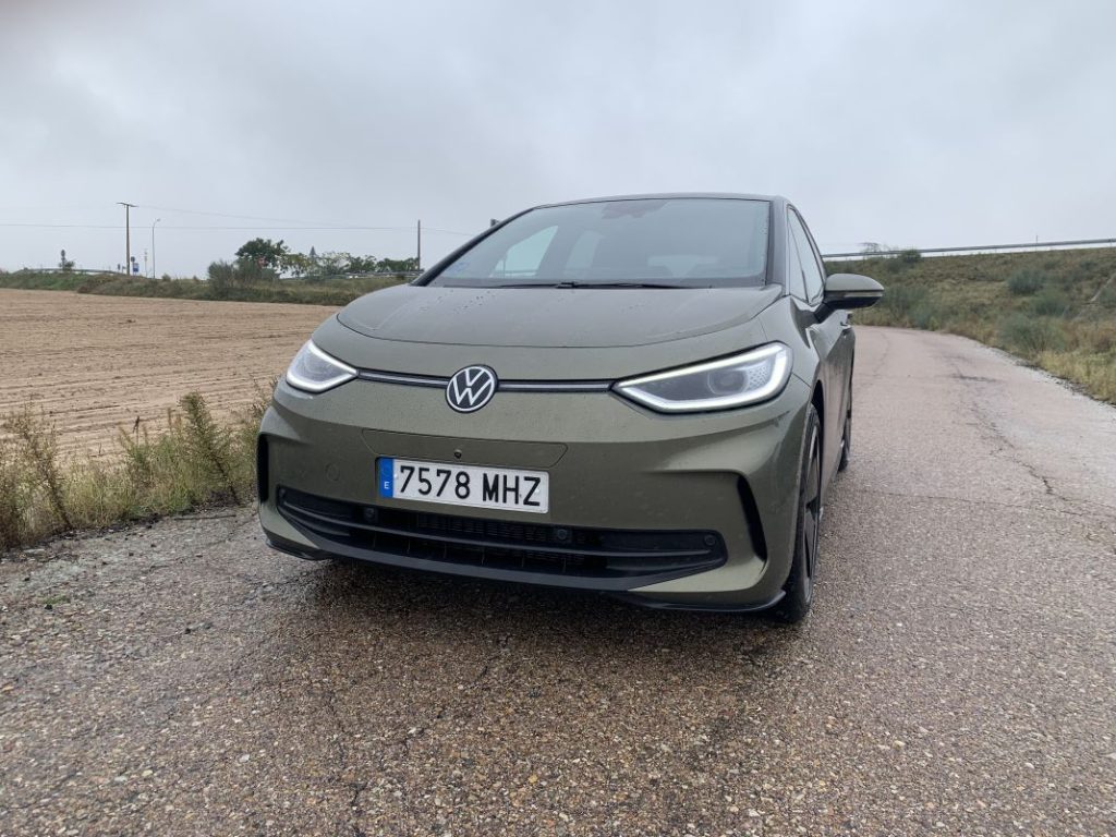 Volkswagen ID.3 PRO: Probamos un interesante eléctrico que se actualiza lo justo 9 Motor16 2023 Volkswagen ID 2 Motor16