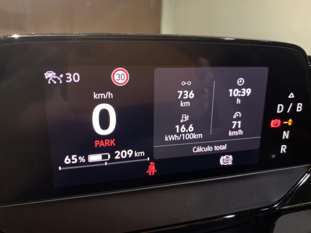 Volkswagen ID.3 PRO: Probamos un interesante eléctrico que se actualiza lo justo 26 Motor16 2023 Volkswagen ID 23 Motor16