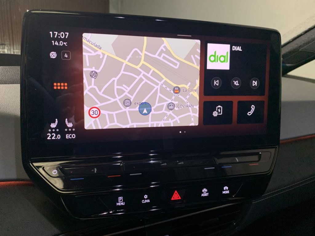 Volkswagen ID.3 PRO: Probamos un interesante eléctrico que se actualiza lo justo 28 Motor16 2023 Volkswagen ID 26 Motor16