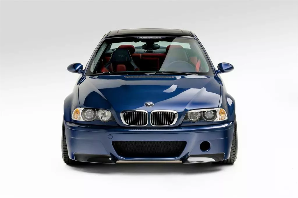 Vorsteiner ha pensado en tu clásico BMW M3 E46 1 Motor16 2023 Vorsteiner BMW M3 E46. Imagen delantera.