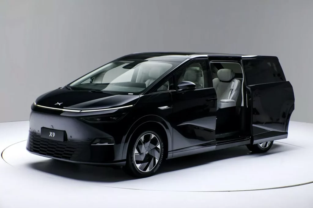 2023 Xpeng X9 15 Motor16