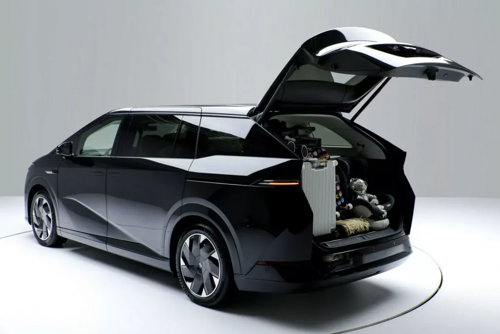 2023 Xpeng X9 16 Motor16