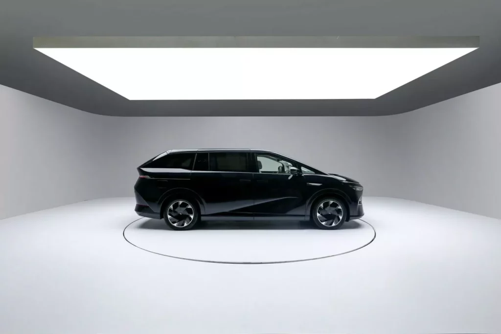 2023 Xpeng X9 17 Motor16