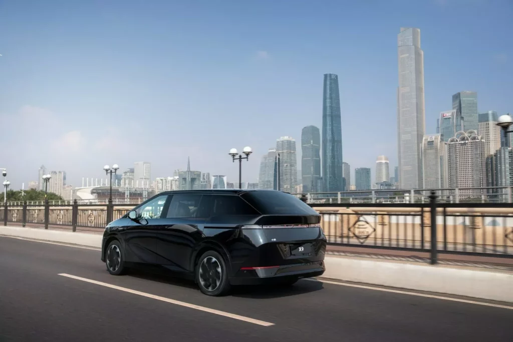 2023 Xpeng X9 6 Motor16