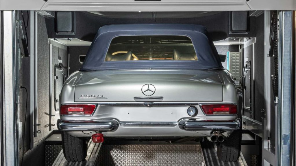 2023 Concorde Liner 1090 Autocaravana. Imagen garaje.