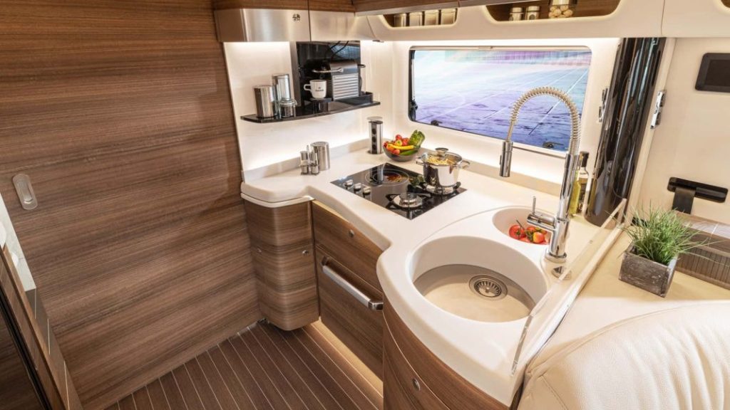 2023 concorde liner 1090 gio autocaravana 8 Motor16