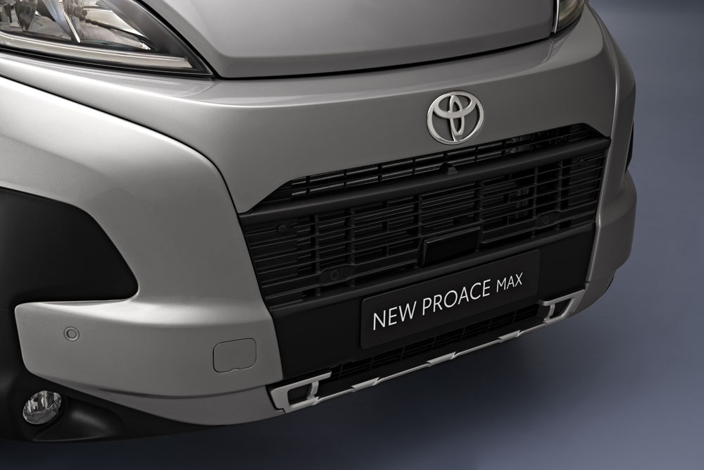 2023 proace max det 1 Motor16