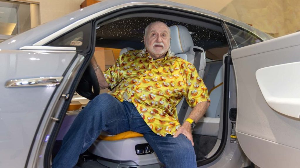 Este es el primer Rolls-Royce Spectre que llega a EE.UU. Y es para alguien que ya tiene 15 9 Motor16 2023 rolls royce spectre michael fux 8 Motor16