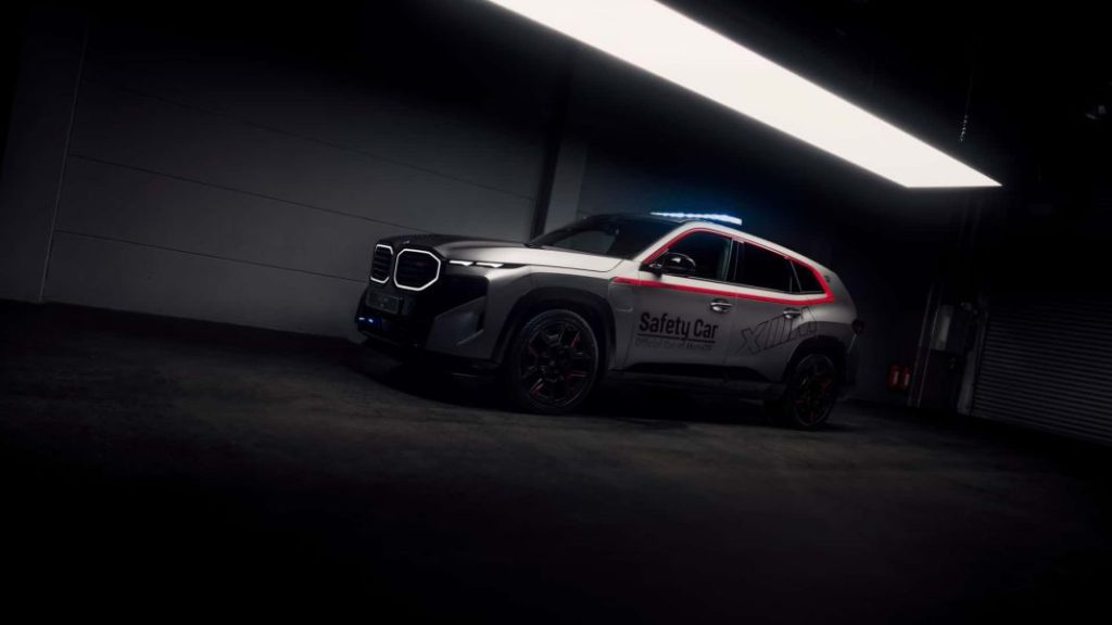 BMW XM: El Safety Car más poderoso y pesado en la historia de MotoGP 4 Motor16 2024 bmw xm label motogp safety car Motor16
