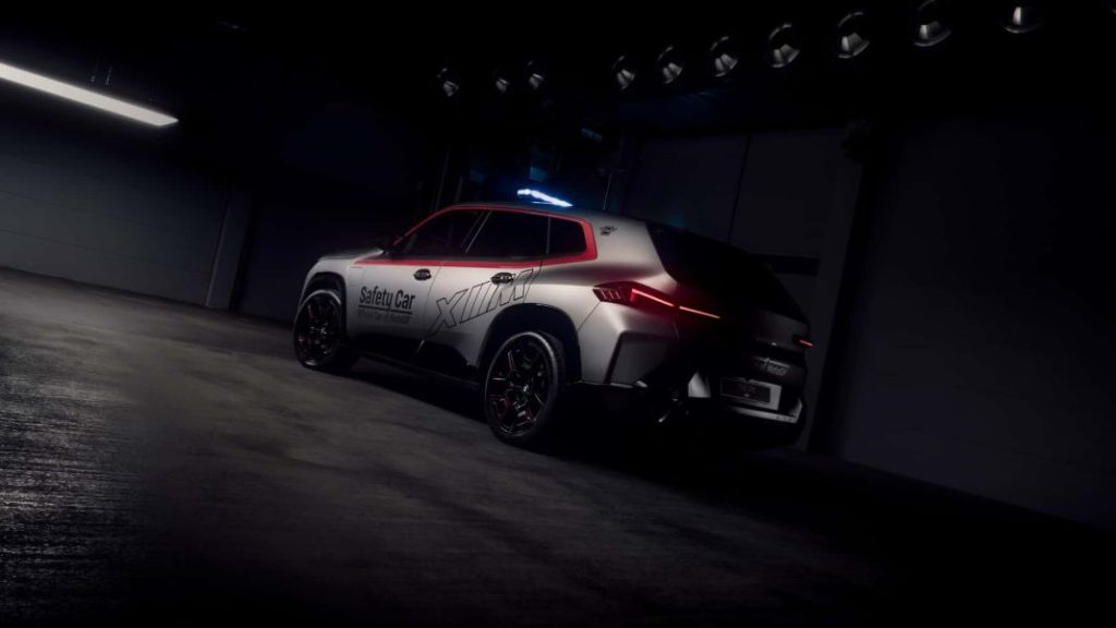 BMW XM: El Safety Car más poderoso y pesado en la historia de MotoGP 9 Motor16 2024 bmw xm label motogp safety car 5 Motor16