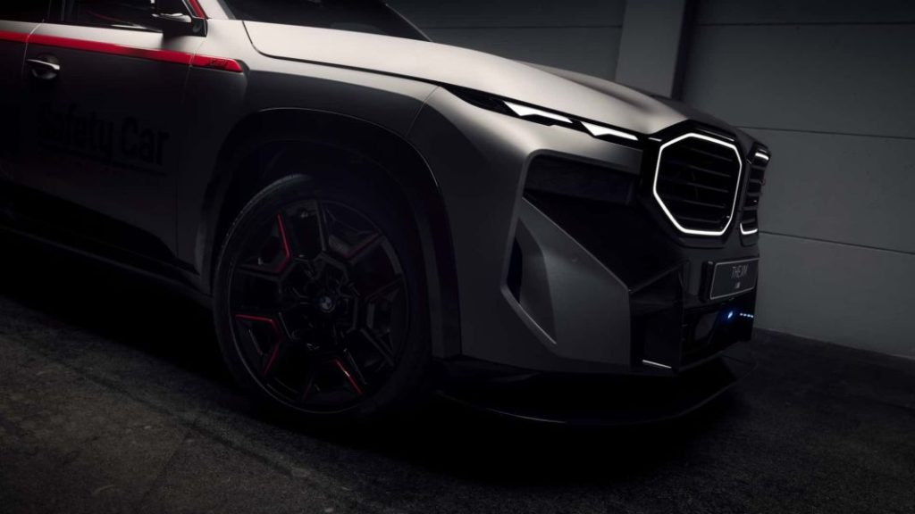 BMW XM: El Safety Car más poderoso y pesado en la historia de MotoGP 10 Motor16 2024 bmw xm label motogp safety car 6 Motor16