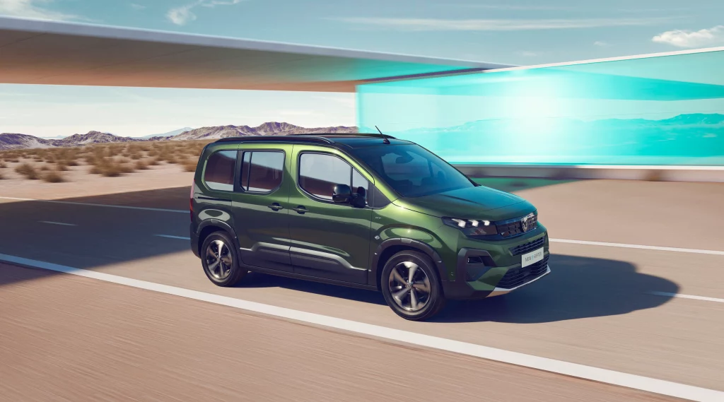 Peugeot E-Rifter, la nueva cara del multiusos 1 Motor16 2369190 o7y2wtg95n Motor16