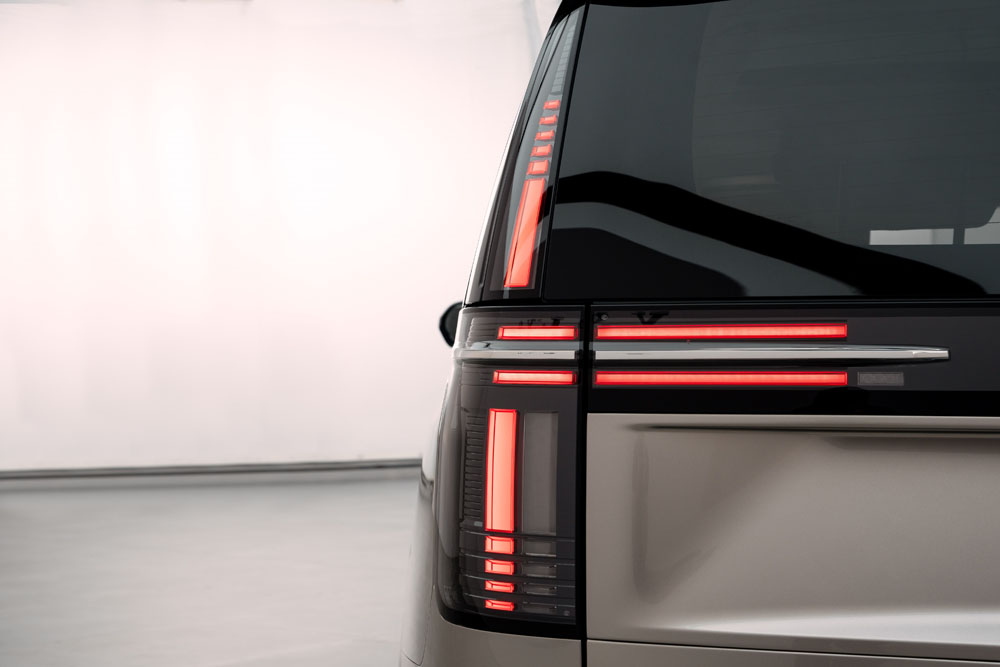 Volvo EM90, llega el salón rodante eléctrico 23 Motor16 320158 Volvo EM90 Studio Stills Motor16