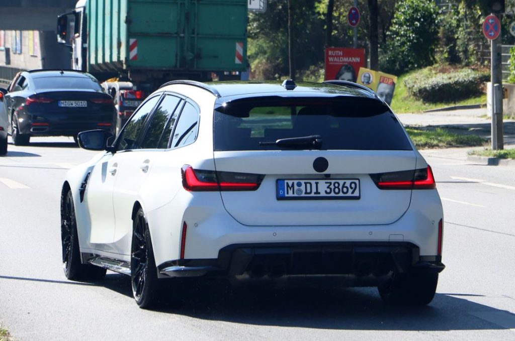 BMW M3 Touring Facelift 16 Motor16