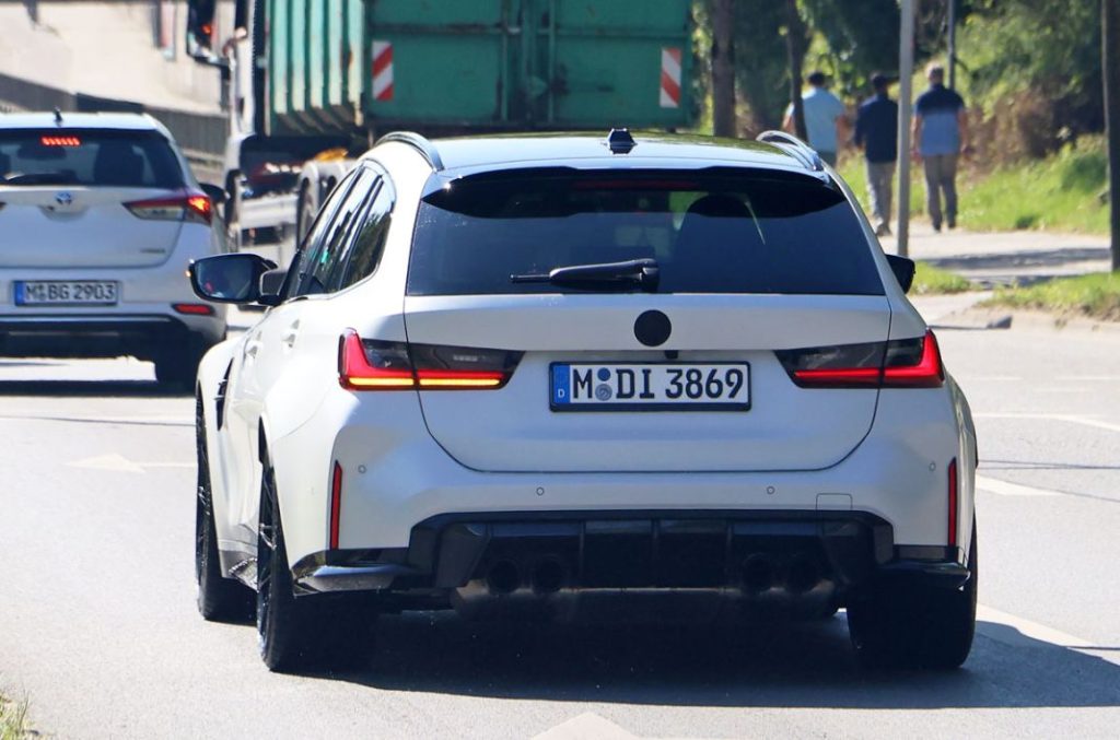 BMW M3 Touring Facelift 17 Motor16