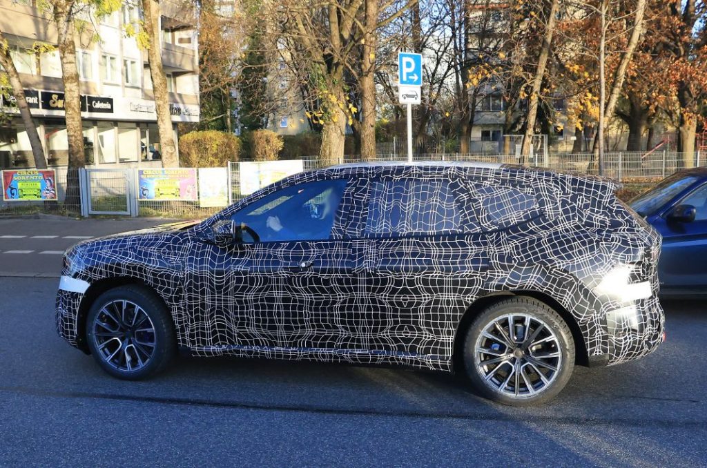 BMW Neue Klasse SUV iX3 18 Motor16