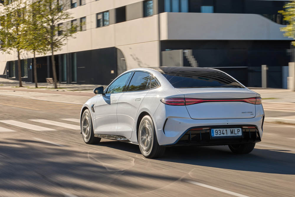 Primera prueba del BYD Seal. Un dolor de cabeza para el Tesla Model 3 23 Motor16 BYD Seal 15 1 Motor16