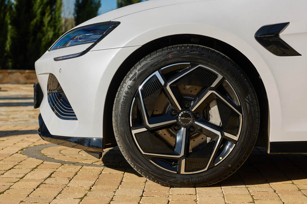 Primera prueba del BYD Seal. Un dolor de cabeza para el Tesla Model 3 24 Motor16 BYD Seal 16 1 Motor16