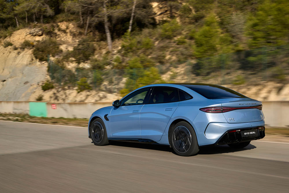 Primera prueba del BYD Seal. Un dolor de cabeza para el Tesla Model 3 55 Motor16 BYD Seal 47 Motor16