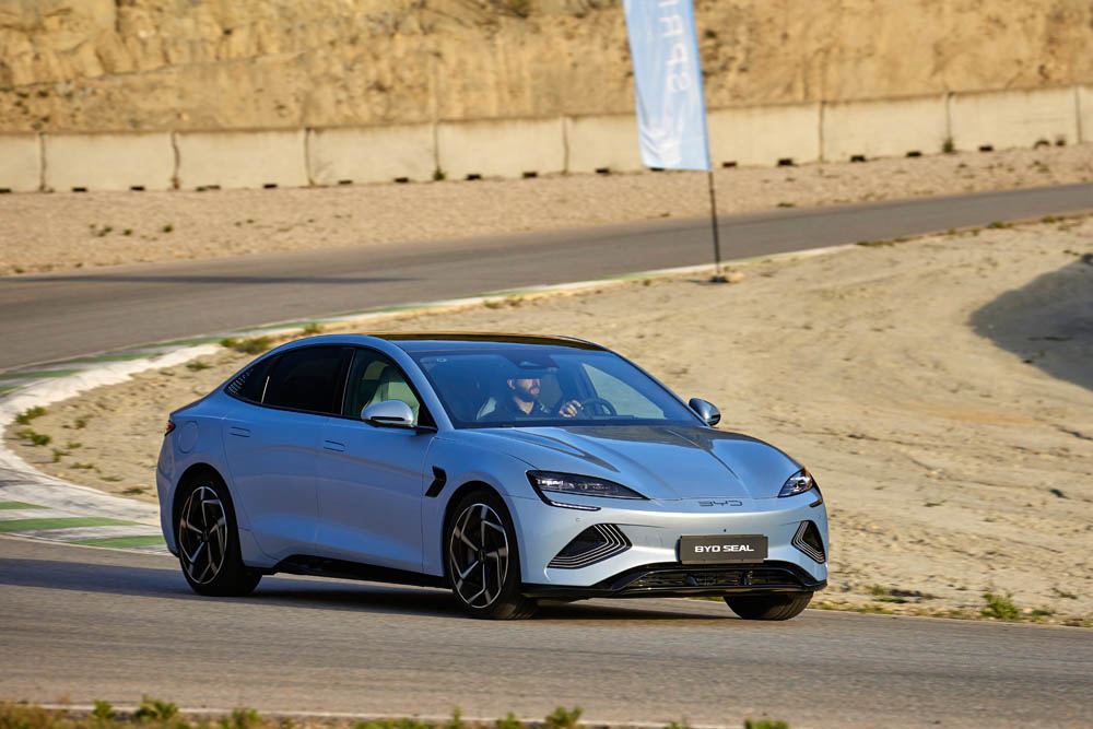 Primera prueba del BYD Seal. Un dolor de cabeza para el Tesla Model 3 2 Motor16 BYD Seal.