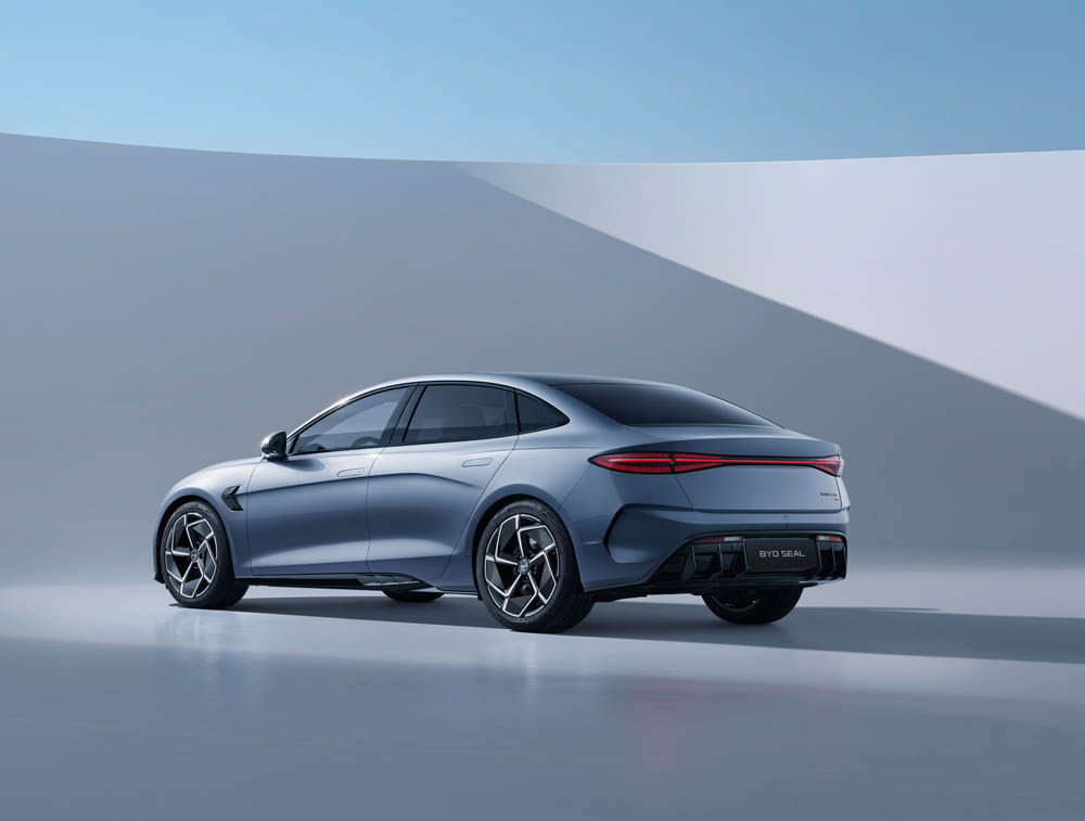 Primera prueba del BYD Seal. Un dolor de cabeza para el Tesla Model 3 16 Motor16 BYD Seal 8 Motor16