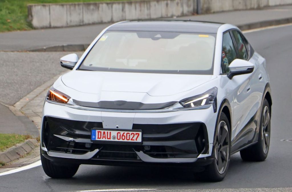 El modelo de Cupra que va a dar nombre a una nueva marca en China 3 Motor16 China Tavascan 2 Motor16