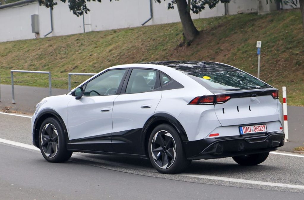 El modelo de Cupra que va a dar nombre a una nueva marca en China 10 Motor16 China Tavascan 9 Motor16