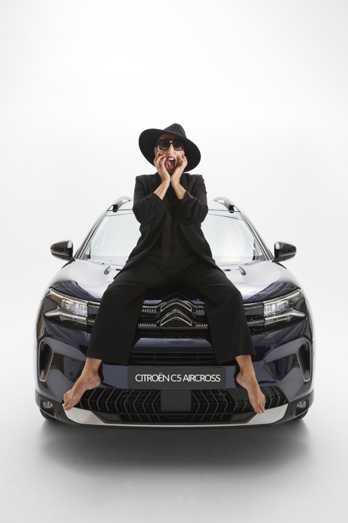 El coche del que Rossy de Palma se convierte en embajadora 2 Motor16 Citroen C5 Aircross Rossy de Palma2 Motor16