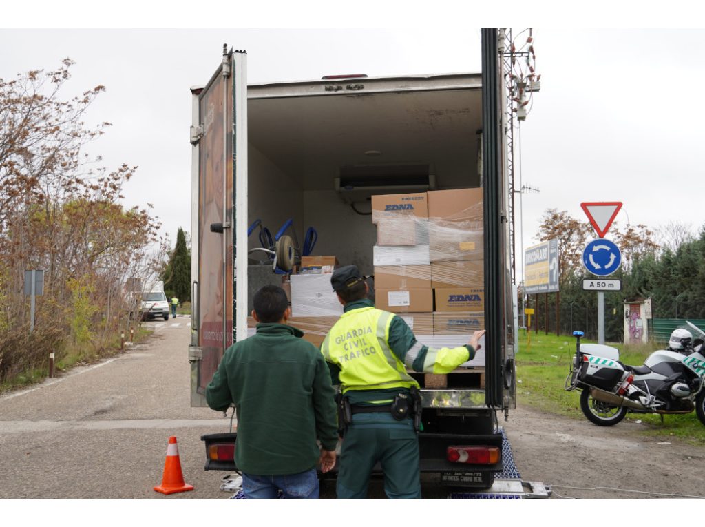 DGT control furgonetas Motor16