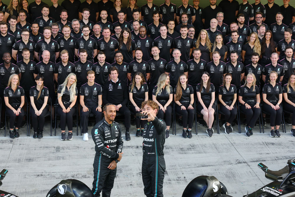 Previo GP Abu Dabi. A tortas, entre todos, por la 'pasta' 3 Motor16 EuropaPress 5595289 mercedes amg f1 team picture during the 2023 formula etihad airways abu Motor16