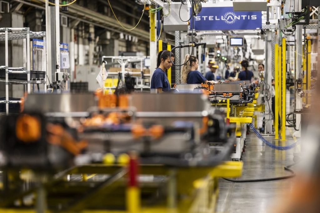 2023 Gigafactoria Stellantis baterías. Imagen portada.