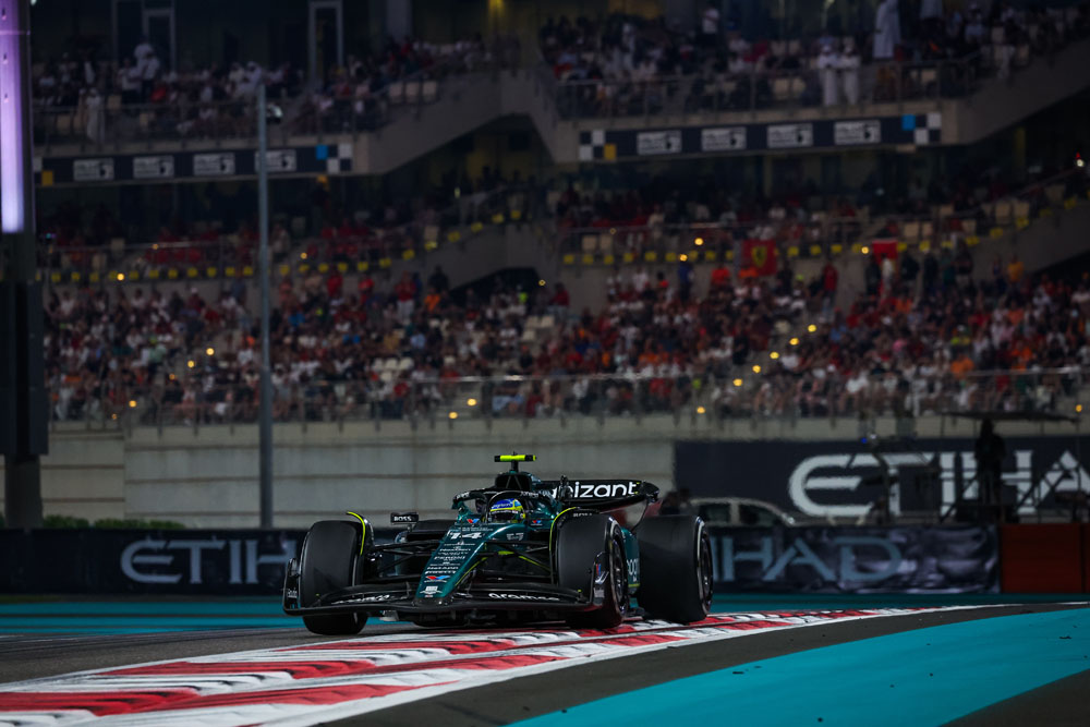 GP de Abu Dabi. La orgía de Max Verstappen y el milagro de Fernando Alonso 7 Motor16 GP ABU DABI ALONSO Motor16