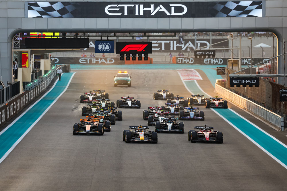 Las cifras que muestran cómo Max Verstappen y Red Bull han crujido a sus rivales 3 Motor16 GP ABU DABI SALIDA Motor16