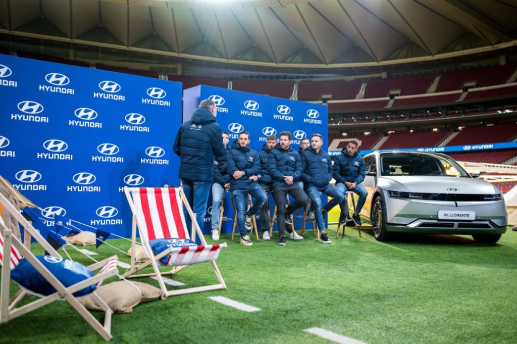 Hyundai Ioniq 5 Atletico Madrid acampada12 Motor16