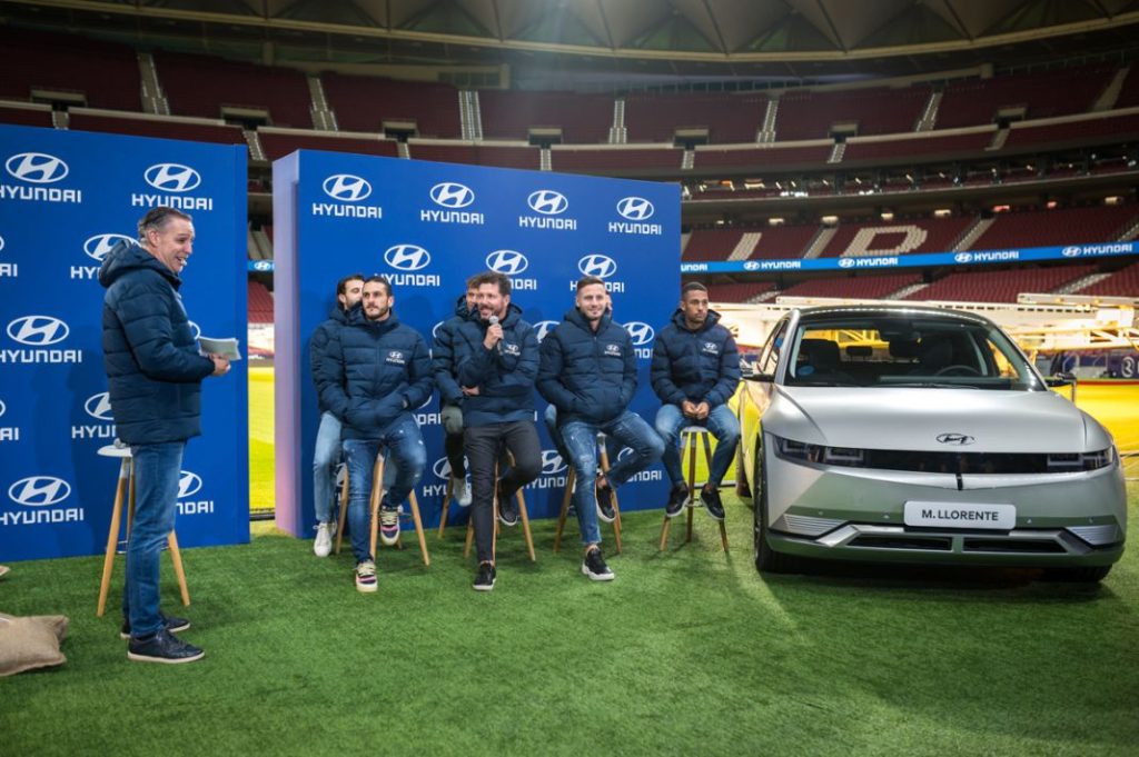 Hyundai Ioniq 5 Atletico Madrid acampada5 Motor16
