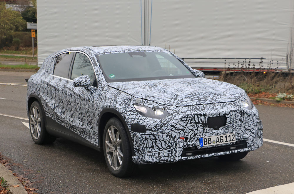 Comienzan las pruebas del futuro Mercedes EQC 2 Motor16 Mercedes EQC 18 Motor16