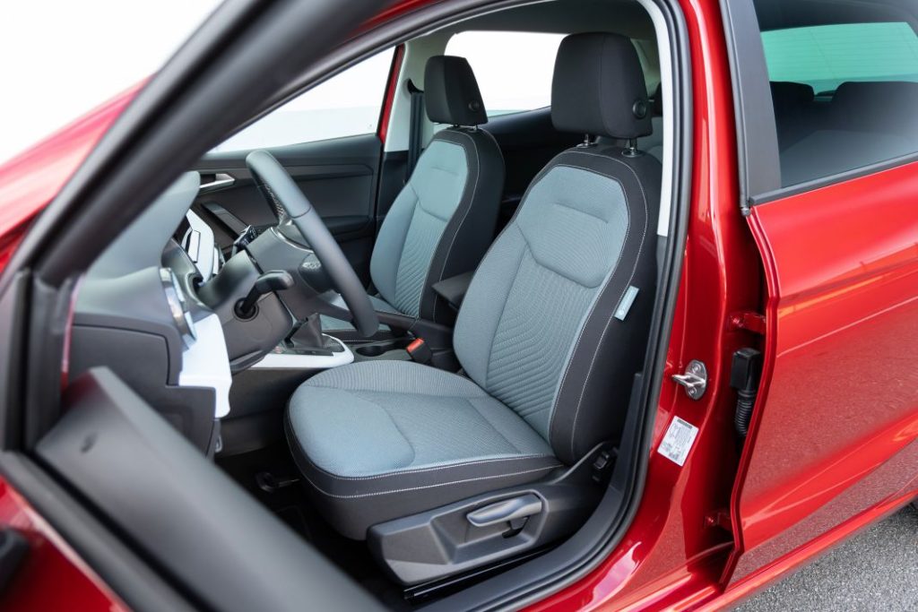 Prueba de Seat Ibiza I & Ibiza V: El pequeño coche que salvó a una gran compañía 28 Motor16 Motor16 Seat Ibiza 40aiversario 25 Motor16