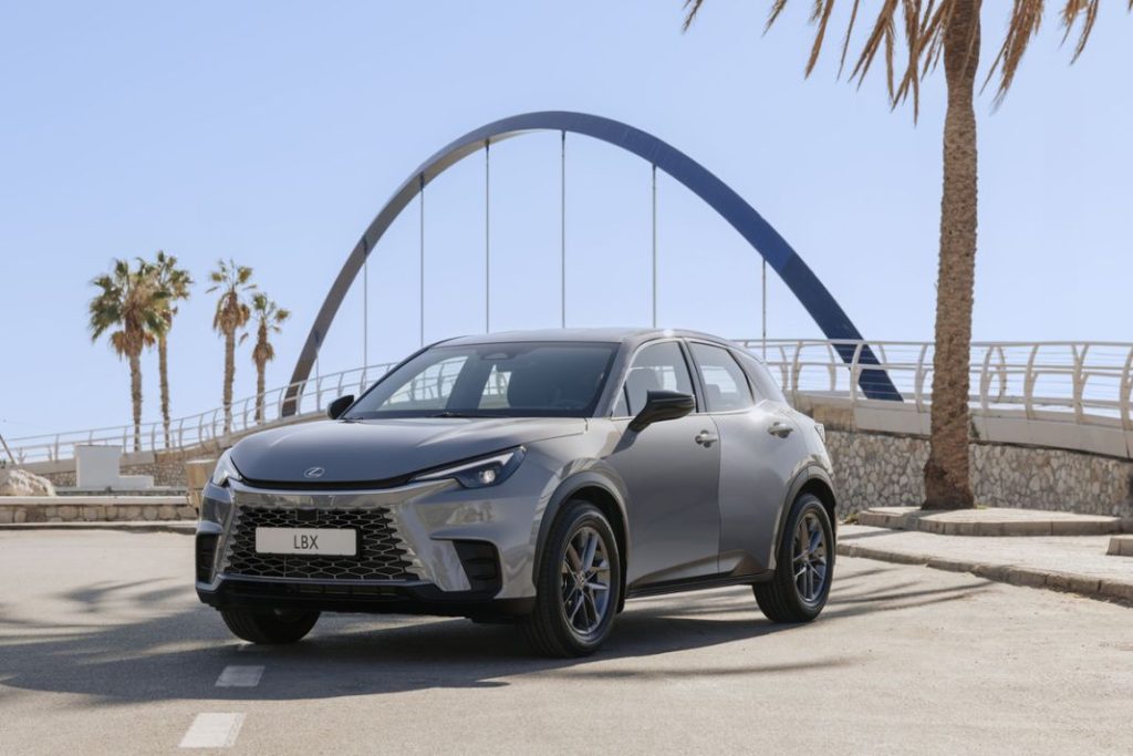 NUEVO LEXUS LBX EN MALAGA EN LA FINAL DE LA COPA DAVIS 23 5 Motor16