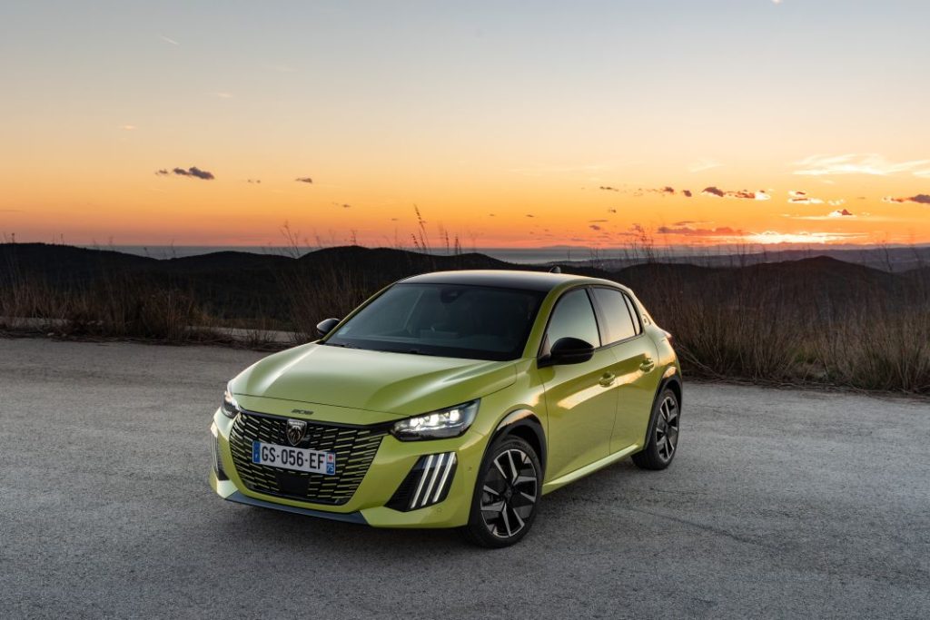 Primera prueba del Peugeot E-208 eléctrico 156 CV. Más potencia y mayor autonomía 14 Motor16 Peugeot E 208 prueba 15 Motor16