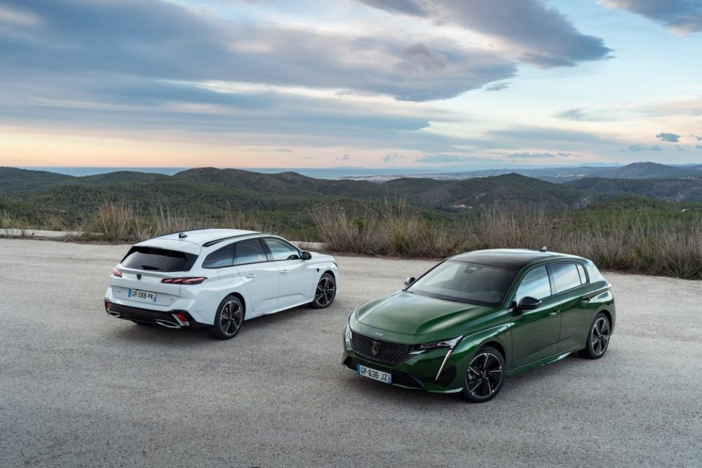 Primera prueba del Peugeot E-308 2024. Un eléctrico lógico y con estilo 4 Motor16 Peugeot E 308 E 308 SW prueba Motor16