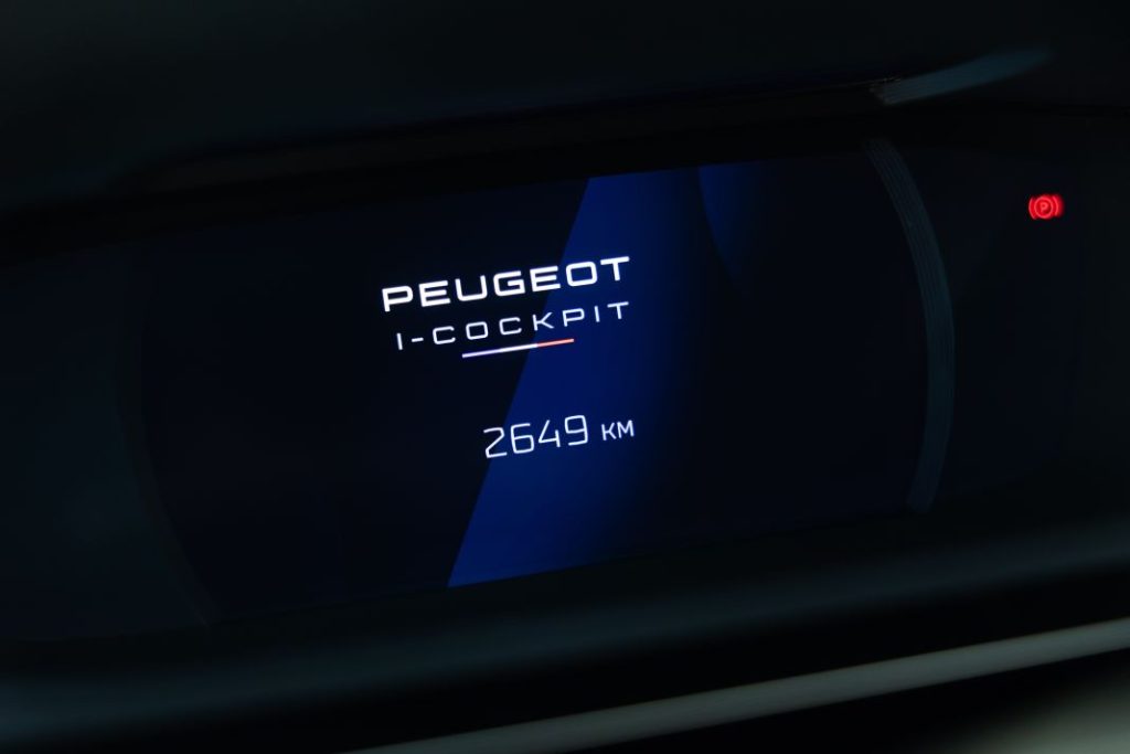 Primera prueba del Peugeot E-308 2024. Un eléctrico lógico y con estilo 36 Motor16 Peugeot E 308 prueba 33 Motor16