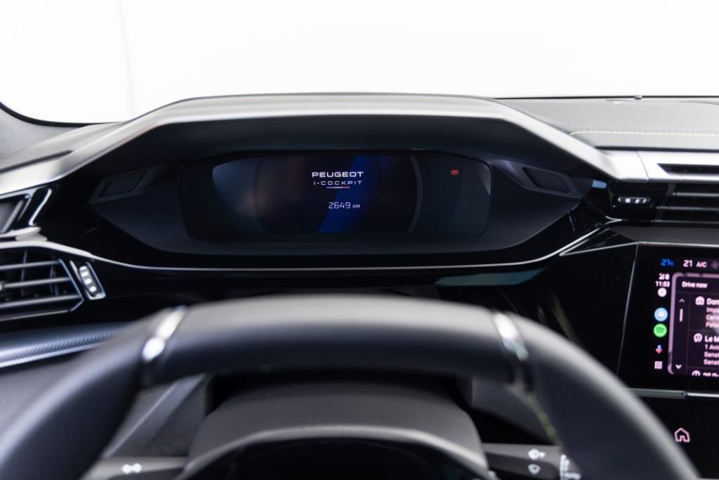 Primera prueba del Peugeot E-308 2024. Un eléctrico lógico y con estilo 37 Motor16 Peugeot E 308 prueba 34 Motor16