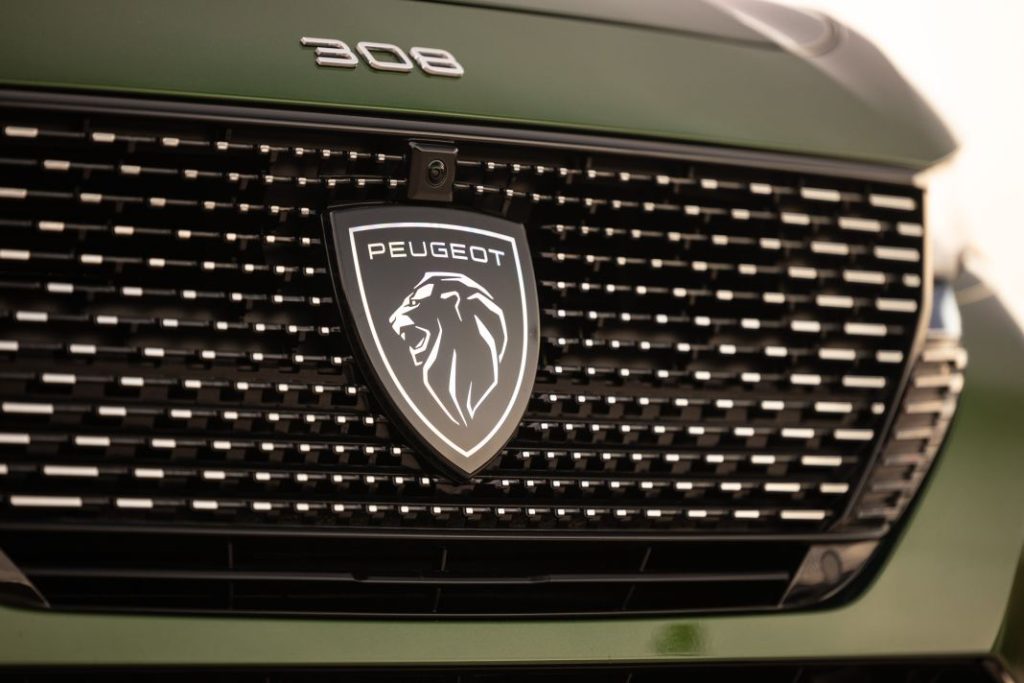 Primera prueba del Peugeot E-308 2024. Un eléctrico lógico y con estilo 21 Motor16 Peugeot E 308 prueba 45 Motor16