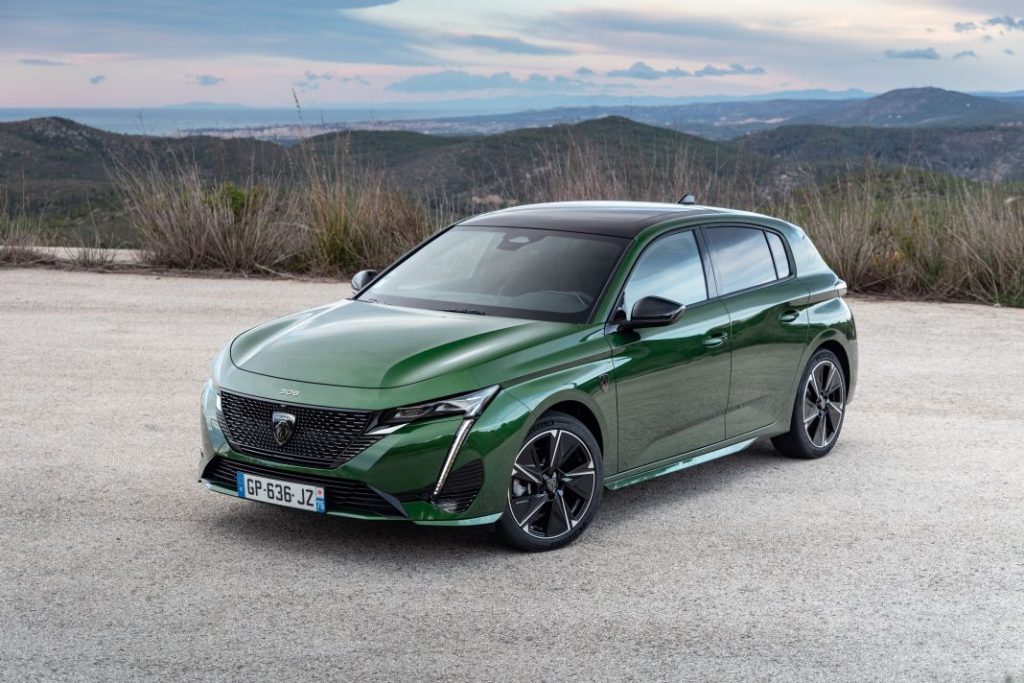 Primera prueba del Peugeot E-308 2024. Un eléctrico lógico y con estilo 11 Motor16 Peugeot E 308 prueba 48 Motor16