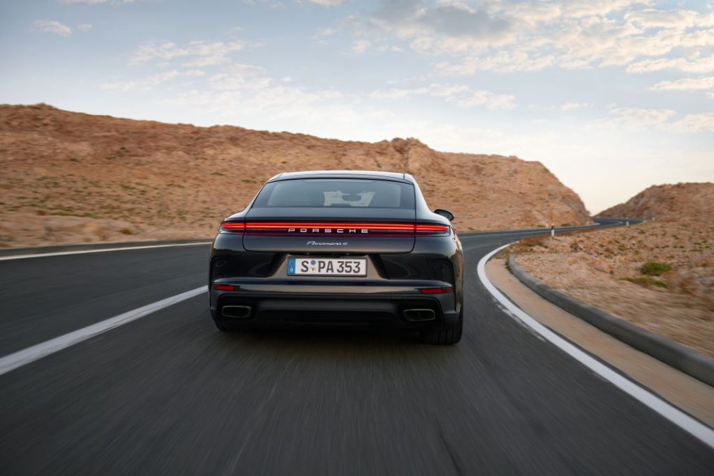 Porsche Panamera 2024 16 Motor16
