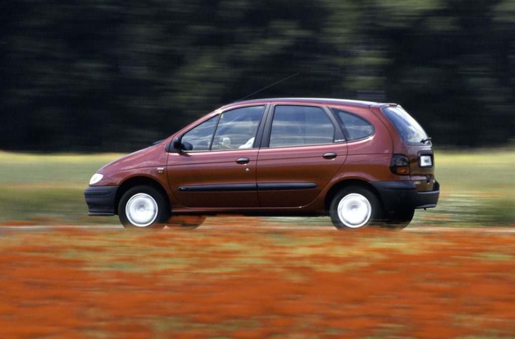 La larga lista de éxitos de Renault 1 Motor16 RENAULT SCENIC Motor16