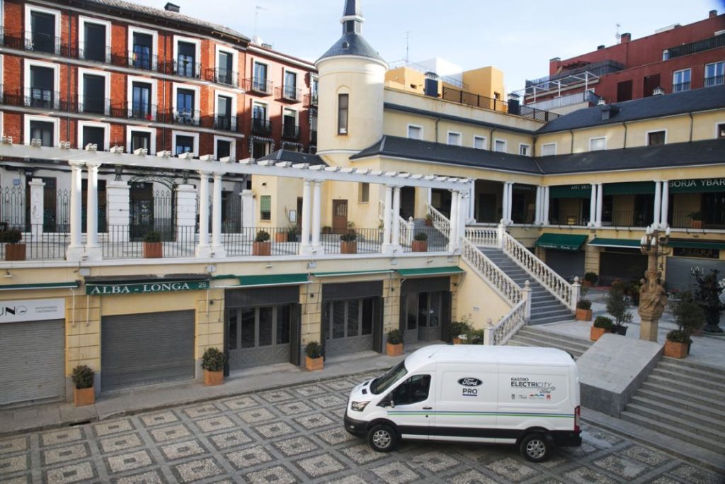 La marca con la que los comerciantes del Rastro madrileño se han pasado a la movilidad eléctrica 3 Motor16 RastroElectricitybyFord 4 Motor16