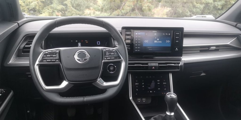 SsangYong Torres G15T 4x2 15 Motor16